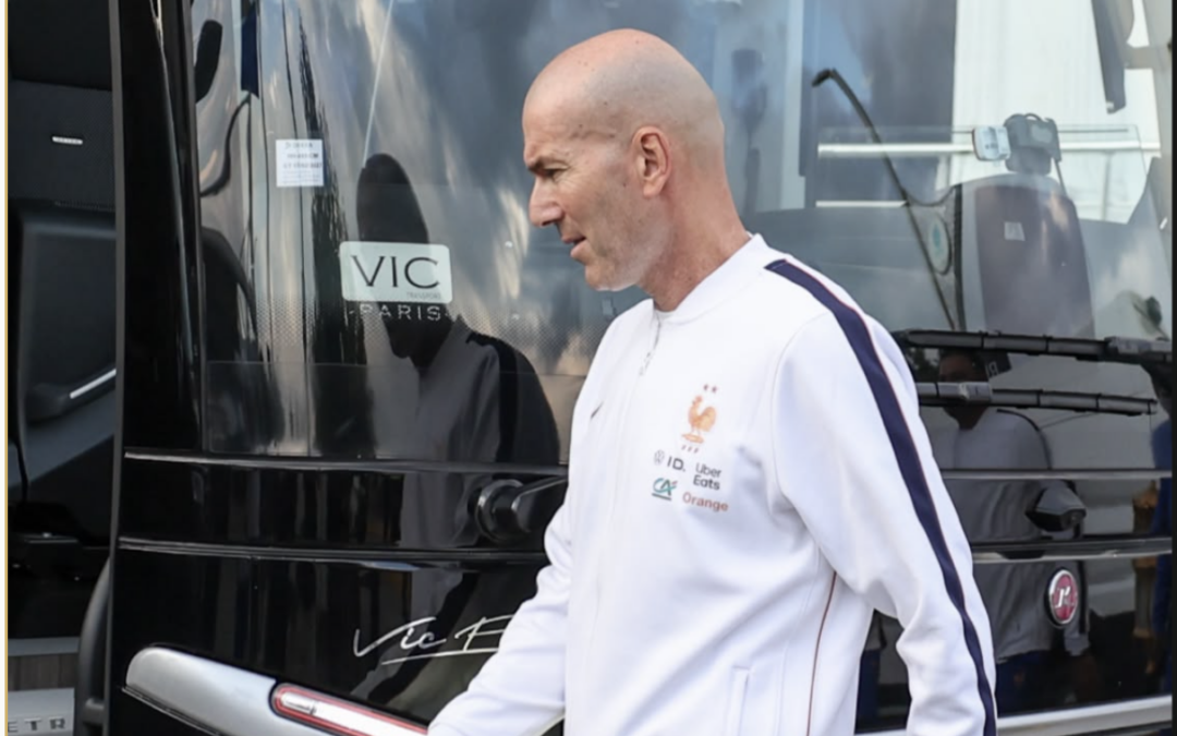 Les Bleus à bord pour la première de Zidane